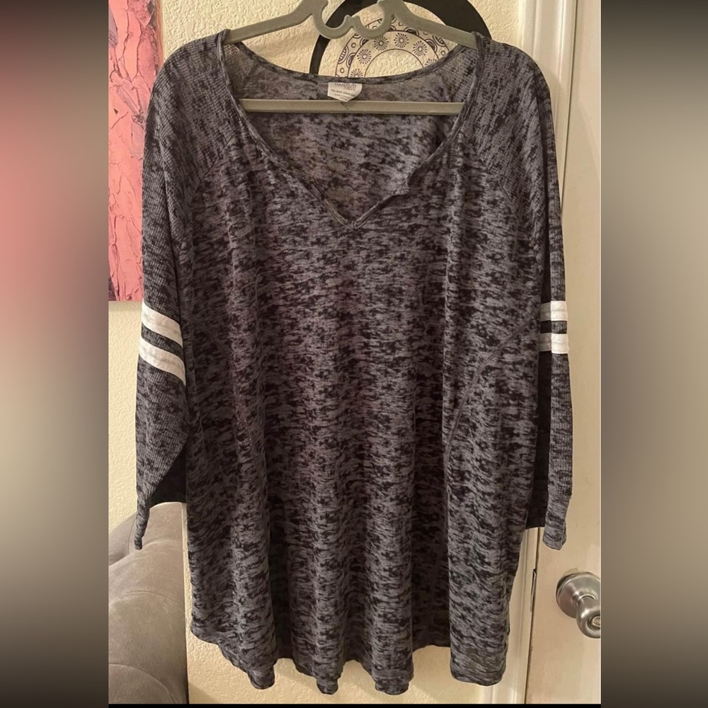 Danskin Plus Size Women’s thin workout top gray size 4X pre-owned